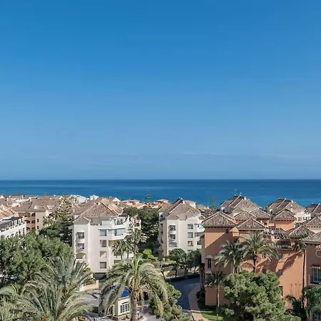 Apartment En Elviria Con Vistas Al Mar Marbella