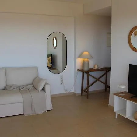 Apartment En Elviria Con Vistas Al Mar *