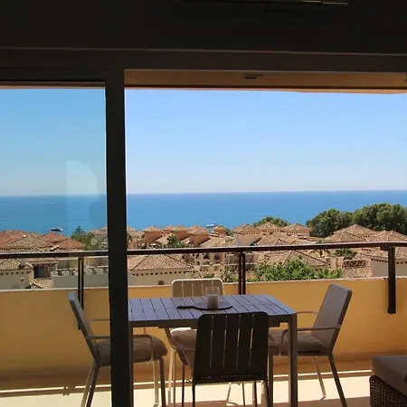 En Elviria Con Vistas Al Mar Apartment *