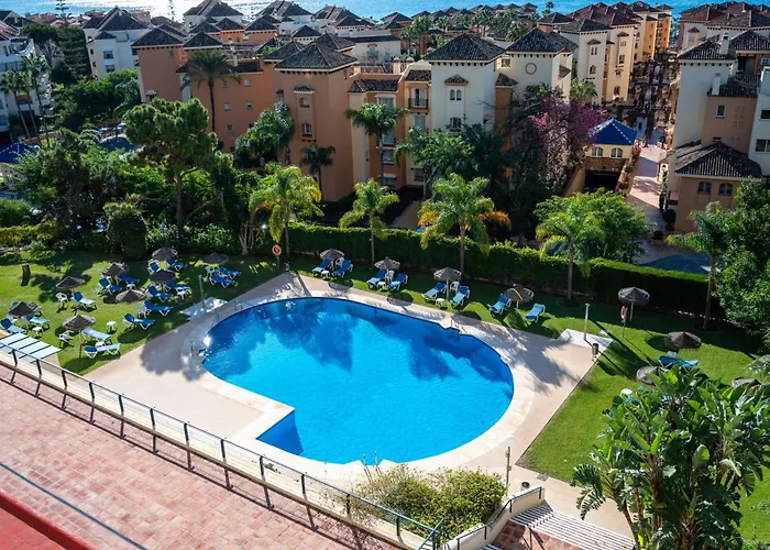 En Elviria Con Vistas Al Mar *