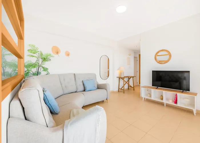 Daire En Elviria Con Vistas Al Mar *